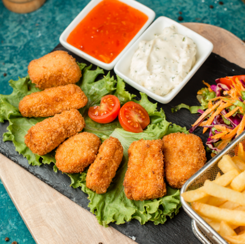 Kids Chicken Nuggets 4 Pcs Chips and Fruit Shoot